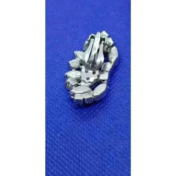 Vintage Earrings Clip White Milk Glass & Clear Rhinestones RARE Signed GALE - Picture 8 of 13